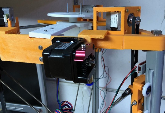 This is the plastic frame used to substain the stepper motor